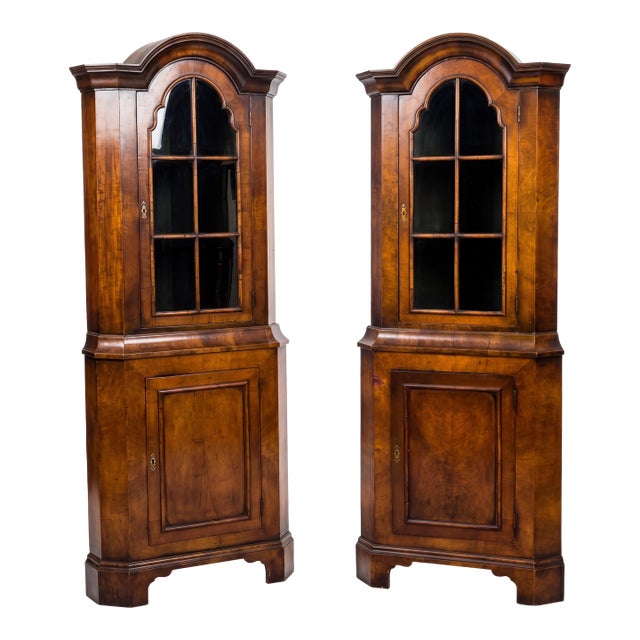 Antique English Burl Walnut / Pine Dutch Colonial Revival Corner Cabinets - Pair For Sale