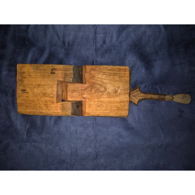 Vintage Mbuzi, a Traditional Folding Coconut-Grater Stool For Sale - Image 4 of 10