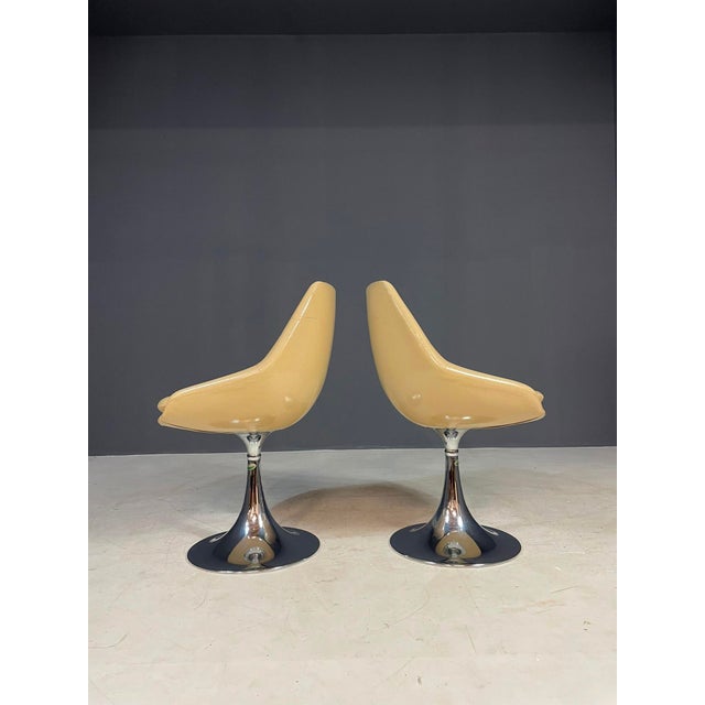 1970s Beige Swivel Chairs with Chrome Pedestal Bases, France, 1970s, Set of 2 For Sale - Image 5 of 15