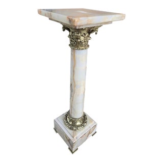 Ornate French Style Onyx and Bronze Louis 16th Pedestal For Sale