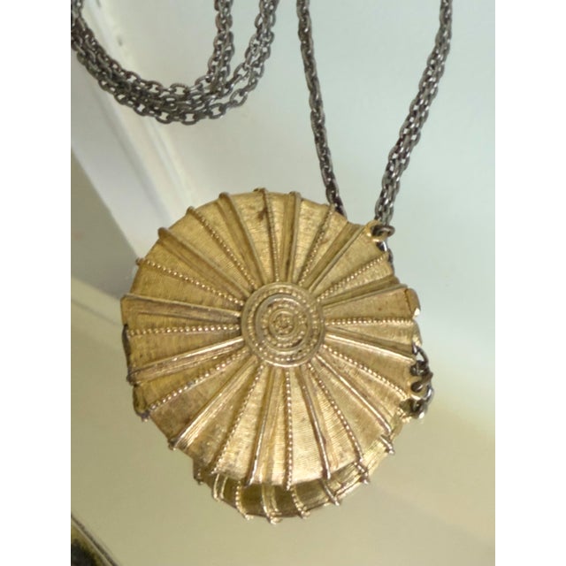 1970s Hollywood Regency Estée Lauder Empire Solid Perfume Pendant Necklace For Sale In New York - Image 6 of 16