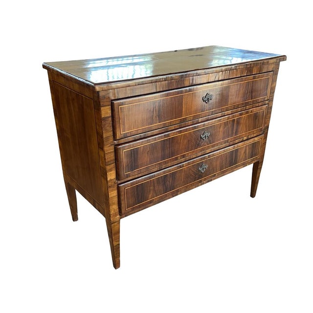 Italian Neoclassical Walnut Commode, 18th Century For Sale - Image 9 of 16