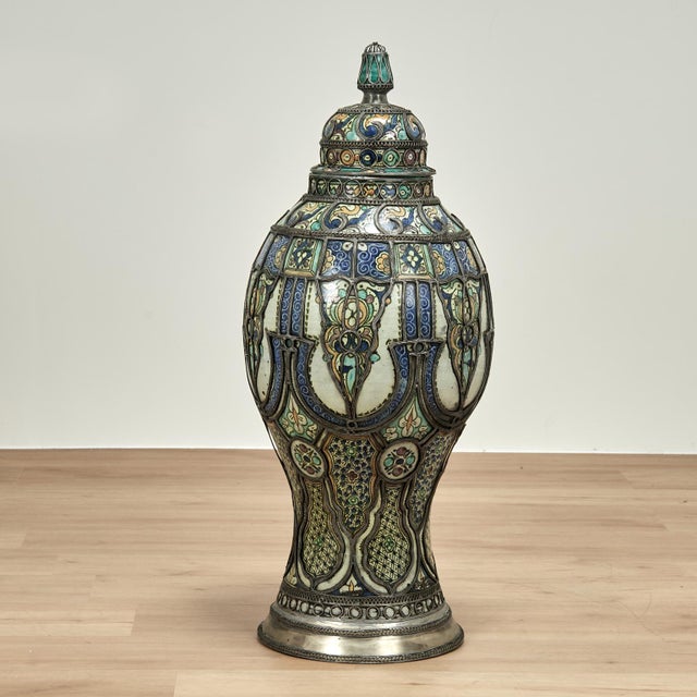 Moroccan Large Vintage Moroccan Earthenware and Metal Urn For Sale - Image 3 of 9