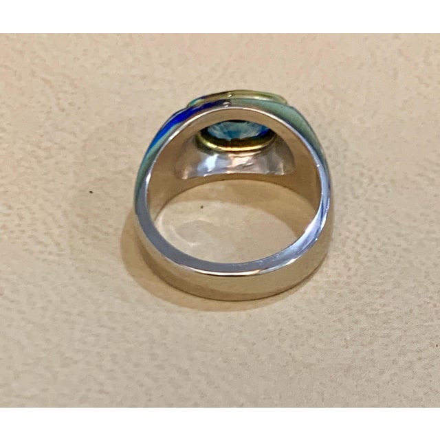 1 1/2 Ct Oval Natural Blue Sapphire Engagement Ring in 18 Karat Two-Tone Gold For Sale - Image 10 of 18