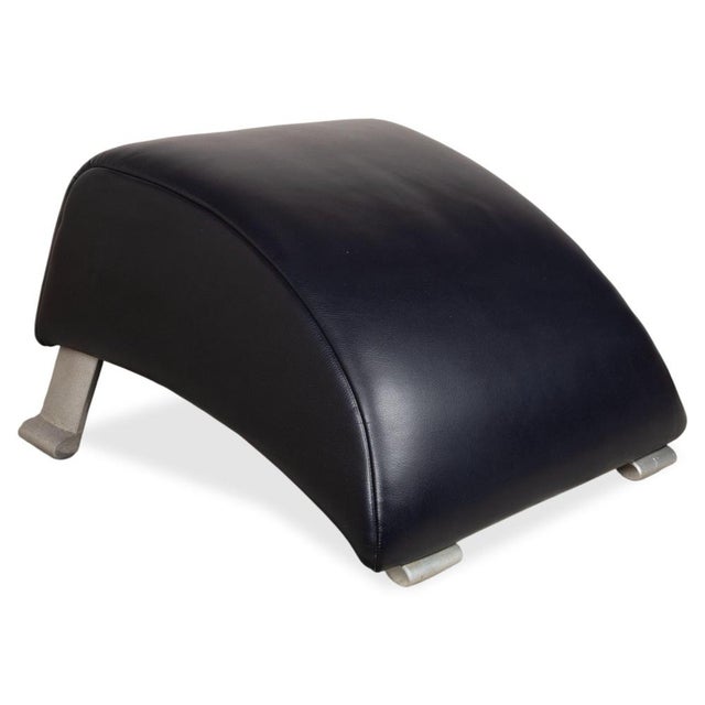 322 Leather Armchair Set in Dark Blue with Ottoman by Rolf Benz, Set of 2 For Sale - Image 4 of 4