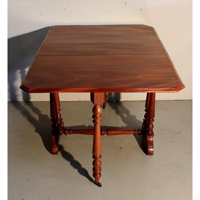 Small Auxiliary Table with Mahogany Shutters, 19th Century For Sale - Image 5 of 18