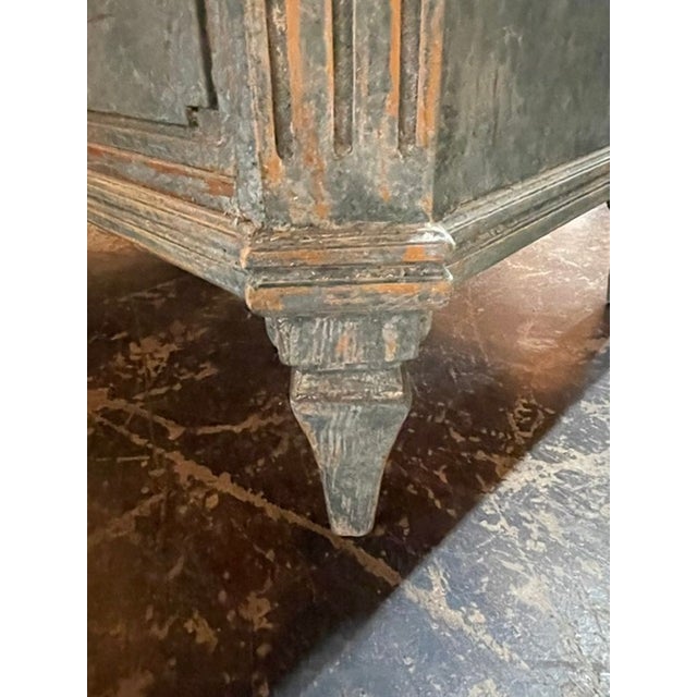Wood Pair of Swedish Gustavian Neoclassical Painted Chests For Sale - Image 7 of 13