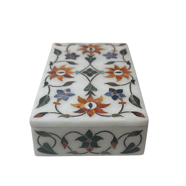 1940s Indian Marble Box Inlaid With Lapis and Agate For Sale - Image 10 of 13