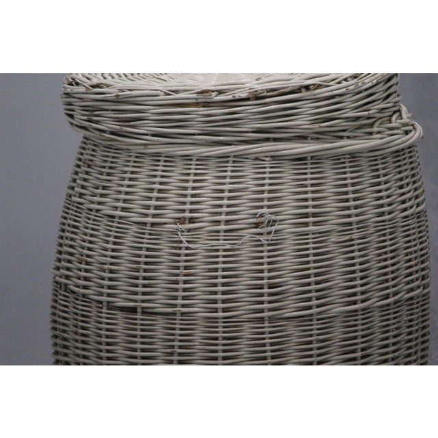White Wicker Basket with Lid, 1970s For Sale - Image 6 of 12
