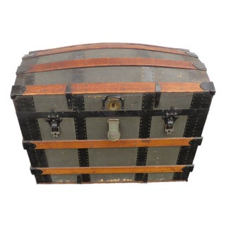 Late 1800s Large Dome Top Steamer Trunk Chest 6001 For Sale