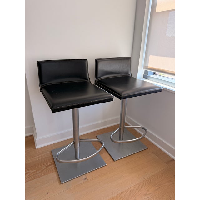 Mid-Century Modern Design Within Reach Frag Bottega Piston Black Leather Adjustable Bar/Counter Stool (Set of 2) For Sale - Image 3 of 4