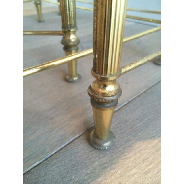Neoclassical 1940s French Neoclassical Style Brass & Mirror Top Nesting Tables - Set of 3 For Sale - Image 3 of 13