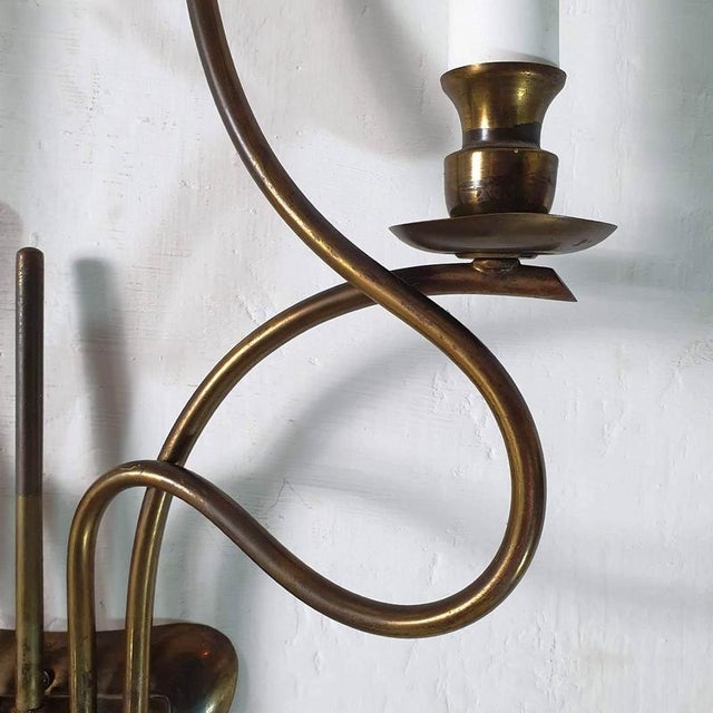 Black Mid-Century Brass Wall Sconces attributed to Guglielmo Ulrich, Italy, 1940s, Set of 2 For Sale - Image 8 of 9
