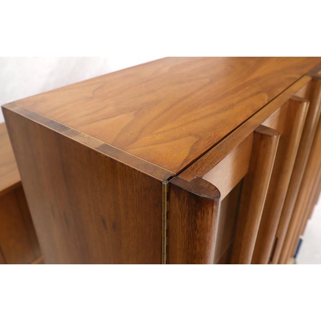 Brown Walnut mid century modern two-part hutch credenza display cabinet glass doors For Sale - Image 8 of 16