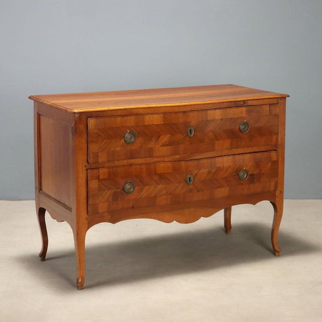 18th Century Barocchetto Walnut Chest of Drawers, Italy For Sale - Image 12 of 12