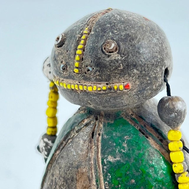 Early 20th Century Early 20th Century Tikar Clay House God 5inch Cameroon For Sale - Image 5 of 6