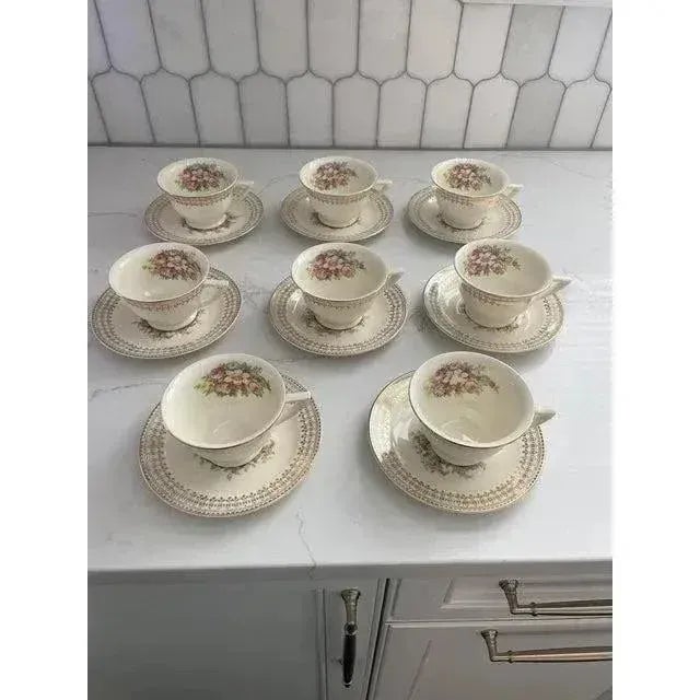 Offered is a lovely vintage set of tea cups and saucers by The Edwin M Knowles China Co. This set features a floral design...