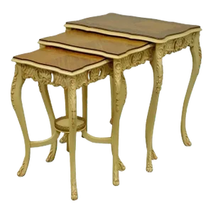 Early 20th Century Vintage French Louis XV Style Satinwood Inlay Nesting Side Tables - Set of 3