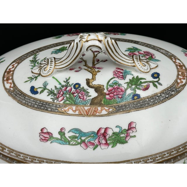 Chinoiserie Mid 20th Century Hand Painted Indiana Tree–Style Porcelain Footed Tureen • Floral & Gilt Accents • Ornate Handles • 16" For Sale - Image 3 of 8