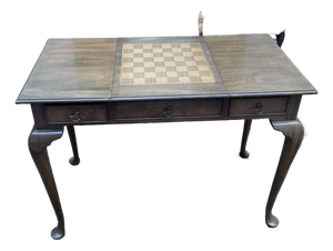 Vintage Kittenger Games Table