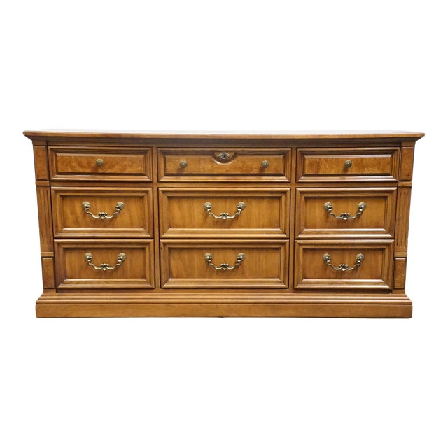 Thomasville Furniture Serenade Collection Burled Walnut Italian Neoclassical Tuscan Style 66" Triple Dresser 21211-130 For Sale