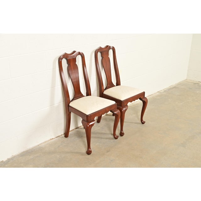 Henkel Harris Henkel Harris Queen Anne Solid Cherry Wood Side Chairs or Dining Chairs, Pair For Sale - Image 4 of 14