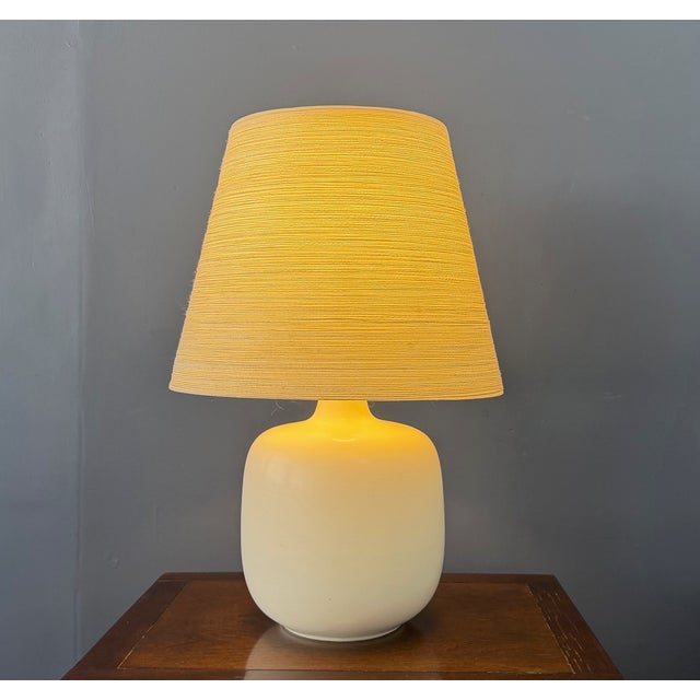 Ceramic 1960s Lotte and Gunnar Bostlund Table Lamp With Original Shade Mid Century For Sale - Image 7 of 8