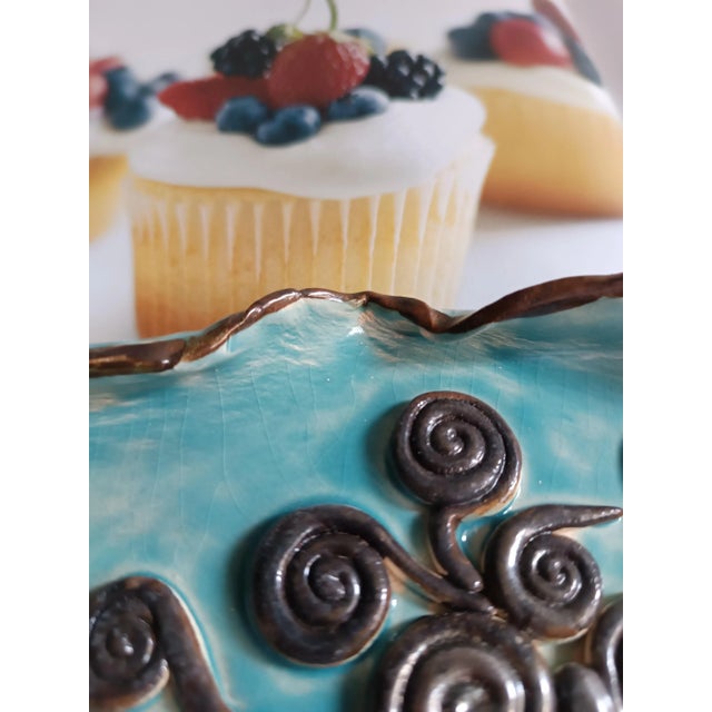 Plate/tray. Suitable as a candle holder or object holder. The piece is entirely handcrafted; the first firing (first...