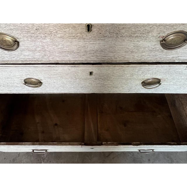 Antique George III Bleached Oak Chest of Drawers, 1800s For Sale - Image 12 of 18