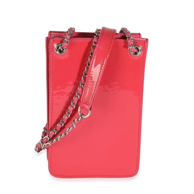 Chanel Pink Patent CC Phone Holder With Chain For Sale - Image 4 of 5