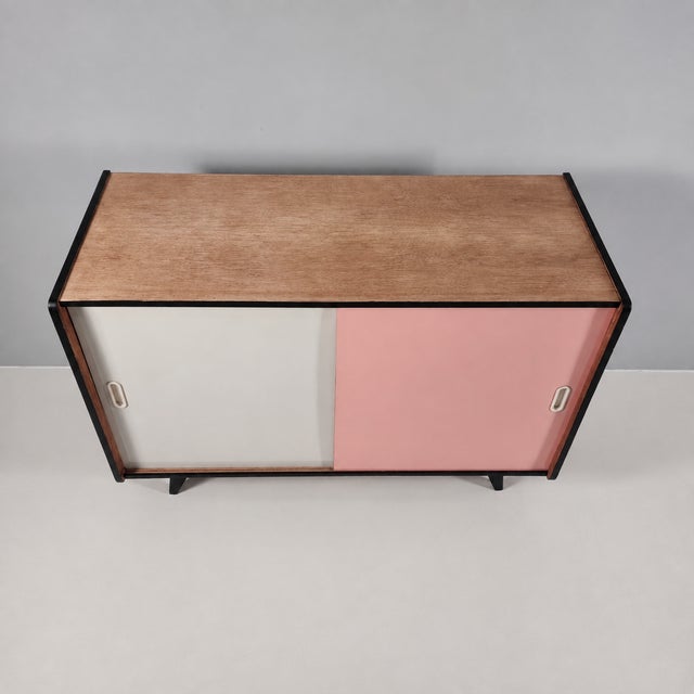1960s Vintage Pink Commode in Oak, 1960s For Sale - Image 5 of 9