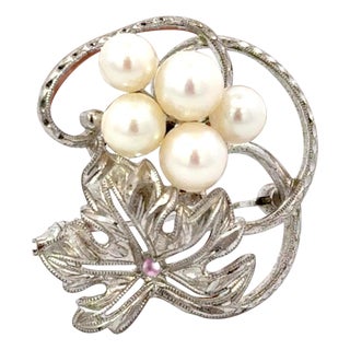1990s Mikimoto Akoya Pearl Brooch Sterling Silver 6 mm 5.24 Grams Estate For Sale