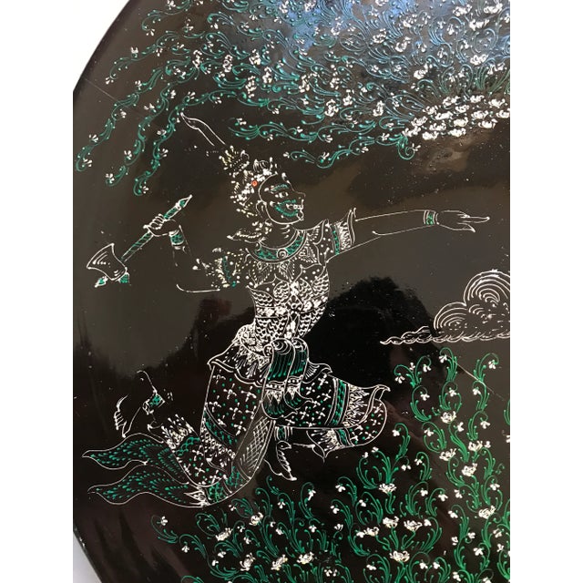 Asian Antique Mid Century Siam Ramayana Legend Decorative Black Lacquer Hand Painted Plate Thailand For Sale - Image 3 of 7