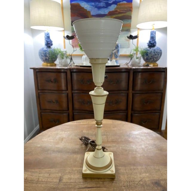 Late 20th Century Vintage Creamy Off White Painted Toleware Lamp For Sale - Image 6 of 7