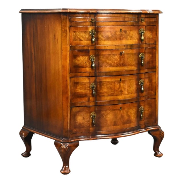Antique Burr Walnut Serpentine Chest of Drawers, 1920s For Sale