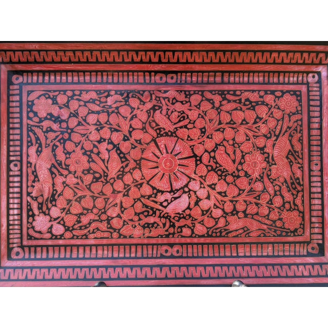 Chinese Vintage Chinese Black on Red Lacquer Serving Tray Platter Etched Flora & Fauna For Sale - Image 3 of 7