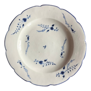 Antique 18th Century French Louis XV Chantilly Porcelain Dinner Plate in Blue and White Sprig, Circa 1760