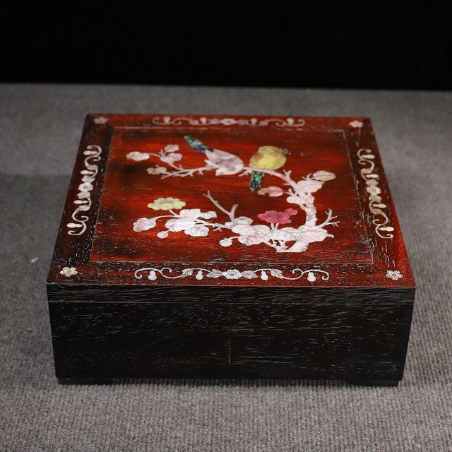 Traditional Late 20th Century Wooden Swivel Top Box With Mother-of-Pearl Bird and Floral Inlay For Sale - Image 3 of 10