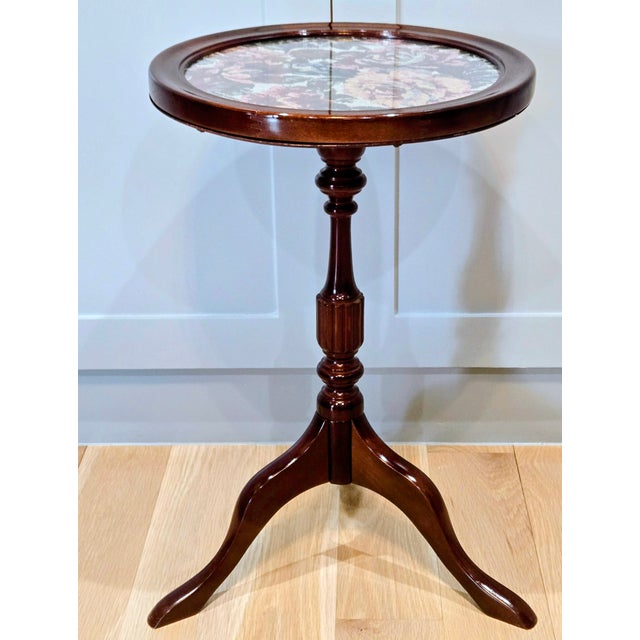 Victorian 1990s Bombay Company Floral Needlepoint Round Pedestal Accent Table For Sale - Image 3 of 10