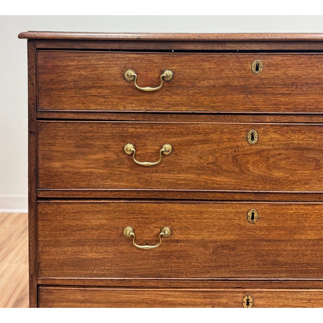 Wood Antique English George III Mahogany Chest of Drawers For Sale - Image 7 of 17