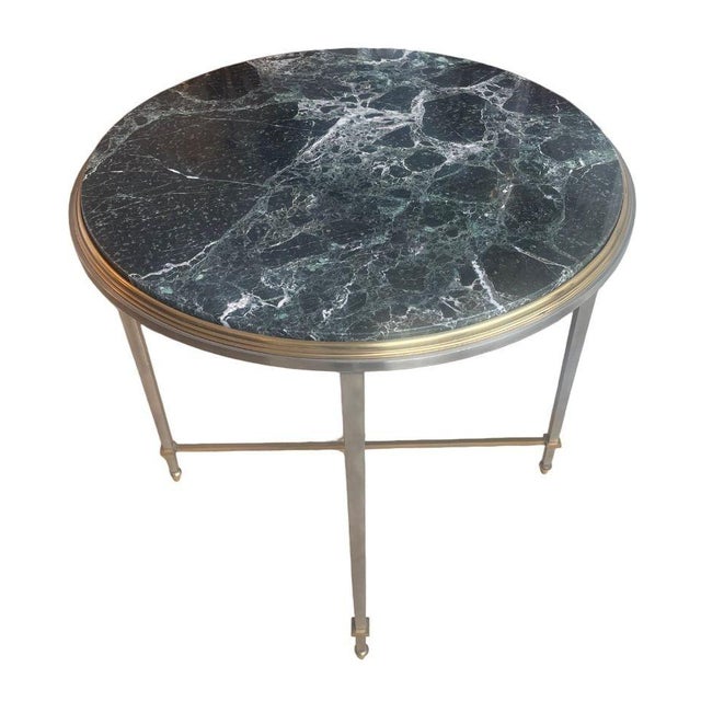French Pair of Mid 20th Century Attributed to Maison Jansen Round Side Tables With Marble Tops For Sale - Image 3 of 8