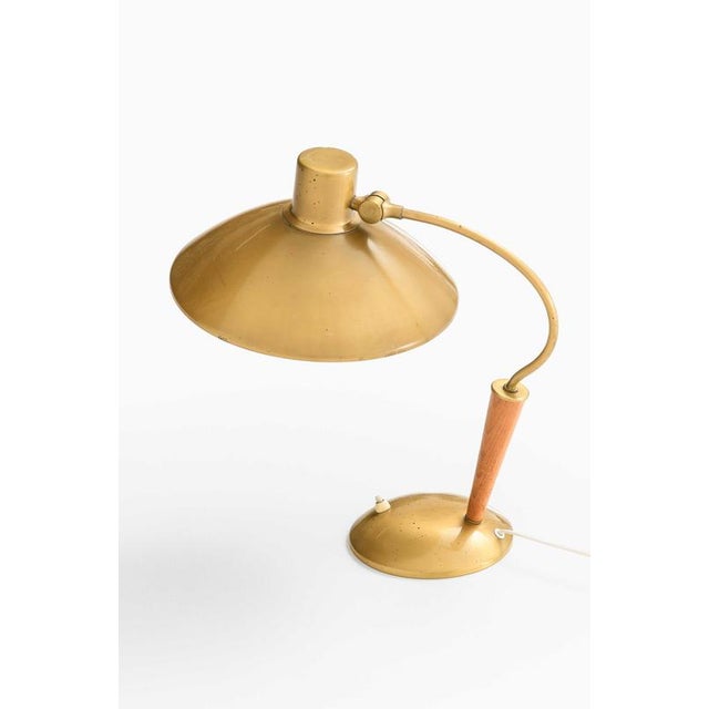 Scandinavian Modern Table Lamp in Brass and Wood, 1940s For Sale - Image 4 of 7