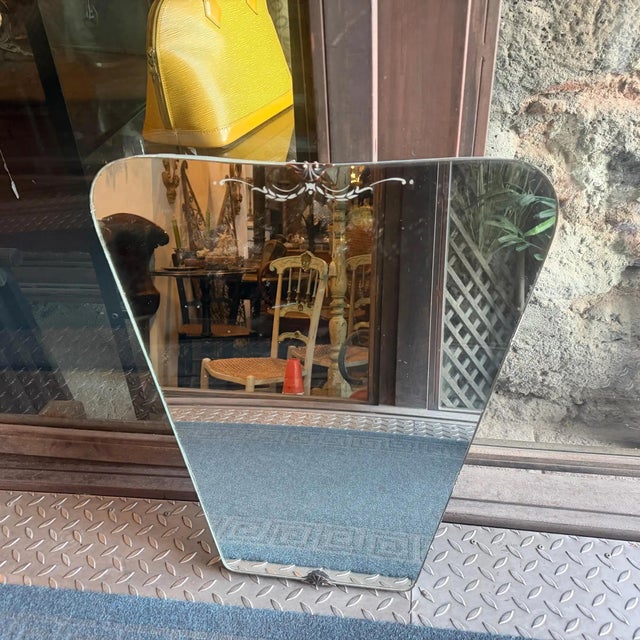 1930s 1930s Gio Ponti Style Art Deco Etched Glass and Brass Italian Wall Mirror For Sale - Image 5 of 12