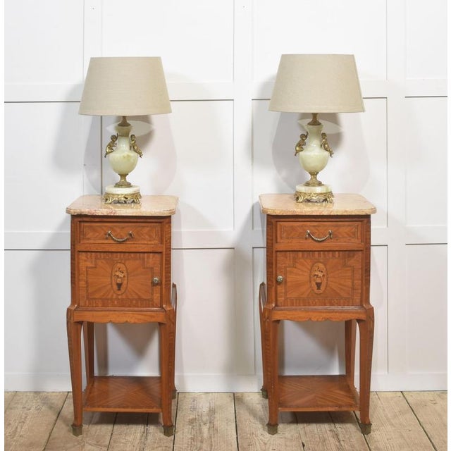 French Satinwood Bedside Tables, 1890s, Set of 2 For Sale - Image 11 of 12