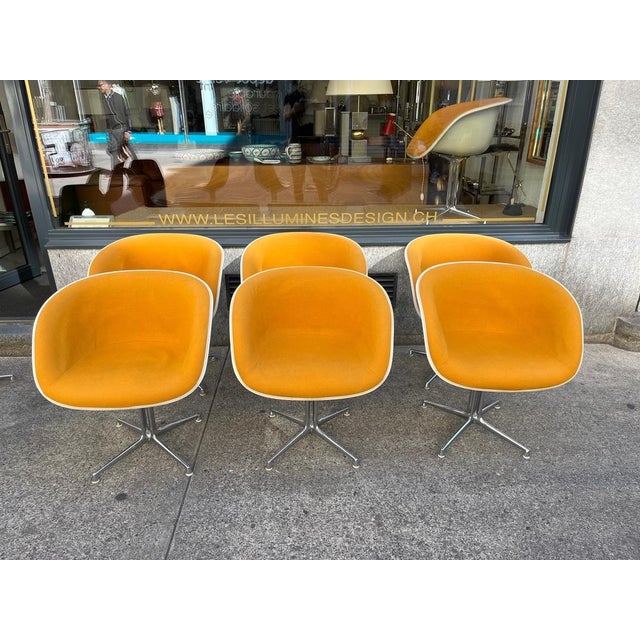 Lafonda Armchairs in Orange Fabric with Chrome Legs by Charles and Ray Eames for Vitra, 1970s, Set of 6 For Sale - Image 10 of 10