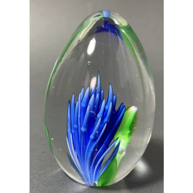 Vintage Italian Art Glass Paperweight Blue and Green Egg Shape For Sale In Palm Springs - Image 6 of 9