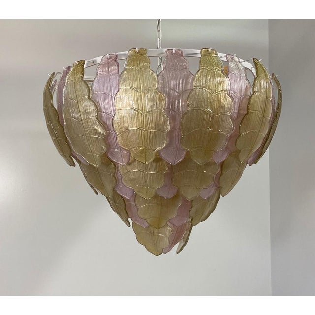 2000 - 2009 Italian Art Deco Gold and Pink Chandelier in Murano Glass, 2000s For Sale - Image 5 of 17