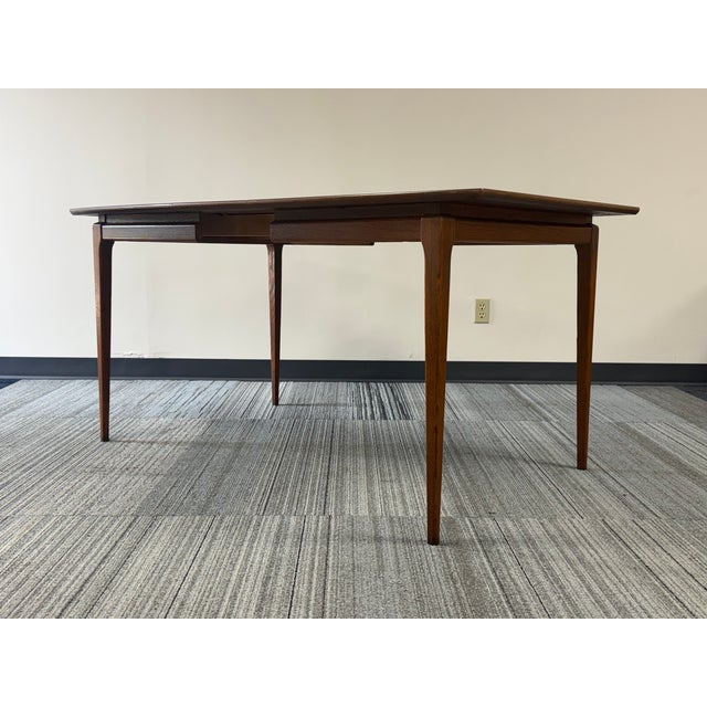 1960s Mid-Century Modern Dining Table With Two Extensions ~ Seats Up to 6 For Sale - Image 5 of 8