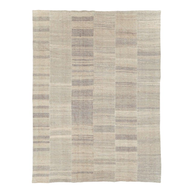 Galerie Shabab Collection Mid-20th Century Handmade Turkish Flatweave Kilim Room Size Carpet For Sale
