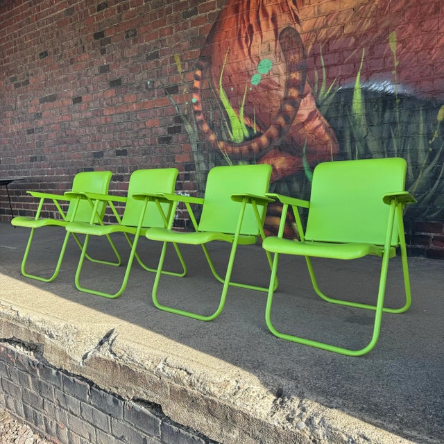 Mid-Century Modern Mid 20th Century Russel Wright Metal Folding Chairs, Attributed - Set of 4 For Sale - Image 3 of 10